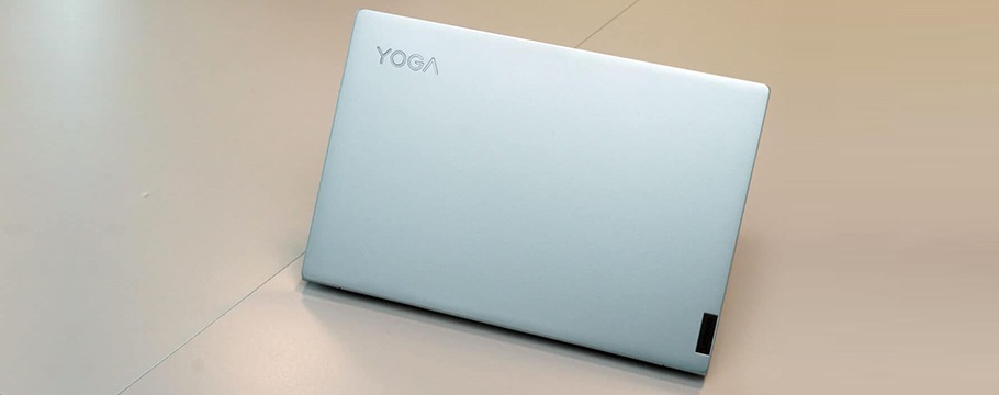 First Look: Lenovo Yoga Slim 7 Carbon notebook