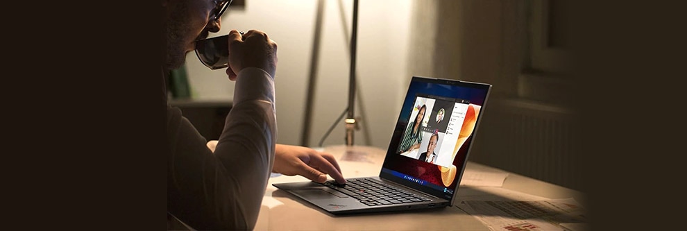 全新 ThinkPad X1 Carbon 第 10 代