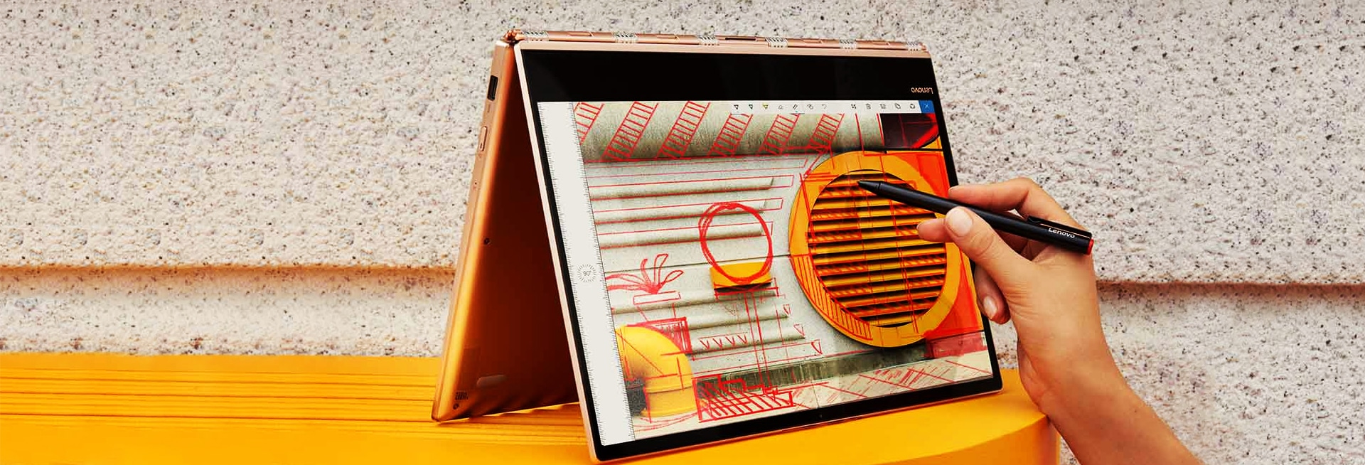Lenovo Yoga920 Zdjęcie Lenovo Yoga920 na potrzebę prezentacji